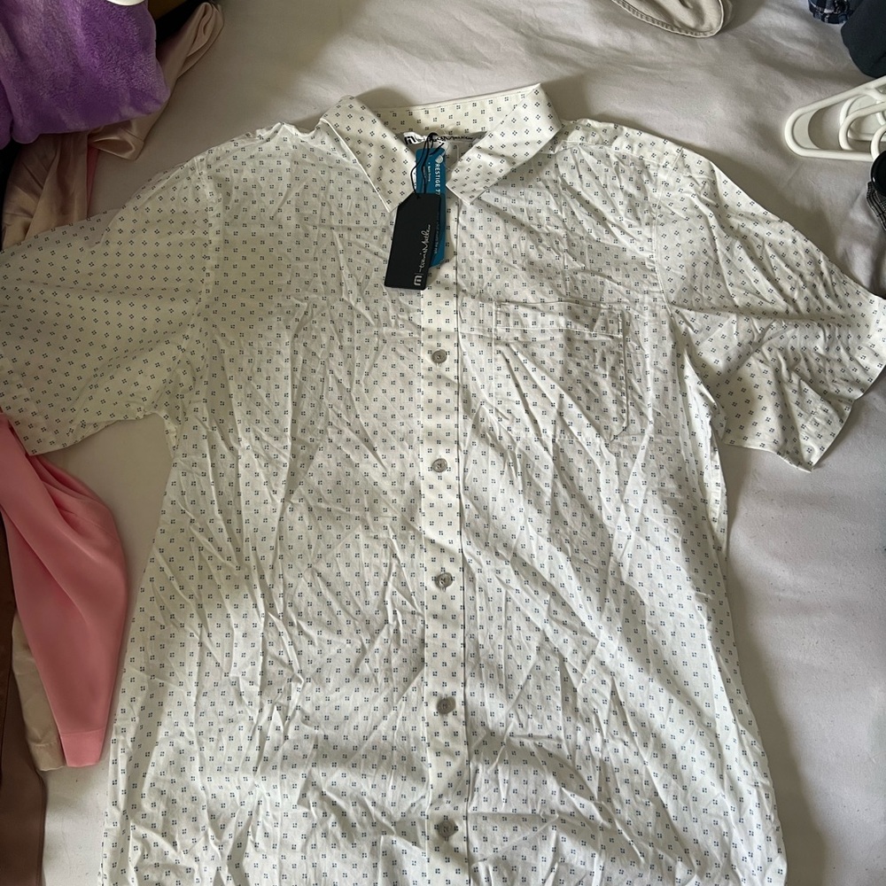 Travis Mathew White and Gray Patterned Casual Shirt